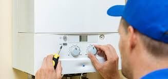 gas boiler engineer picture